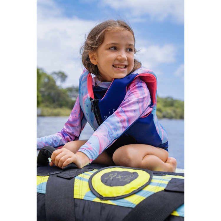 w25046-action-02-jetpilot-girls-cause-eco-vest.jpg