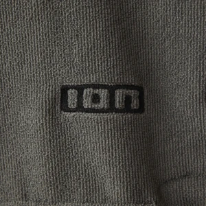 Poncho-ION-2026-Element-Sgrey (1).webp