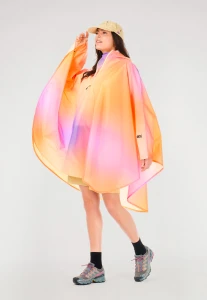 MVT0609_EYASI-PONCHO_GRADIENT-PRINT_B_P_03BIS.webp