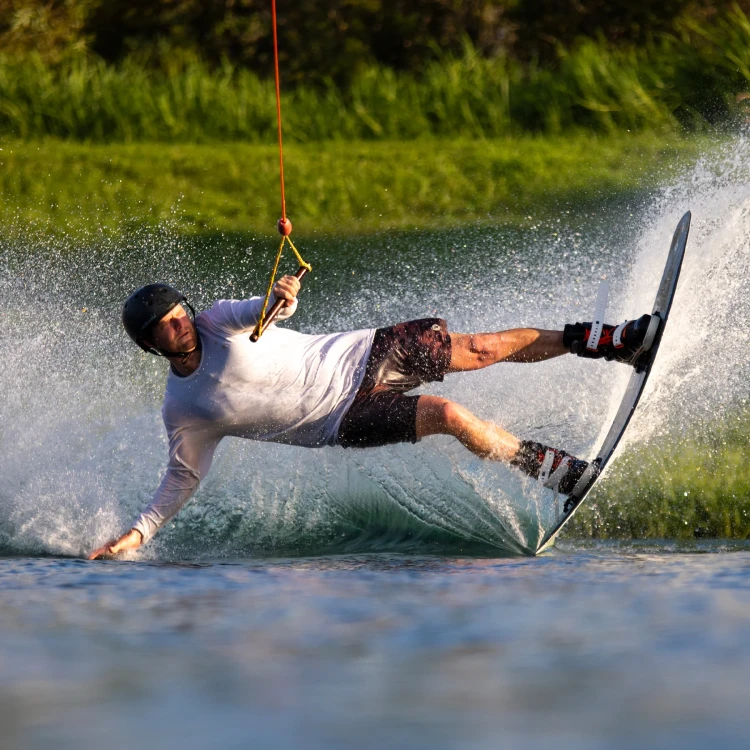 2025SS_Website_Hover_JohnnyRocket.jpg.webp