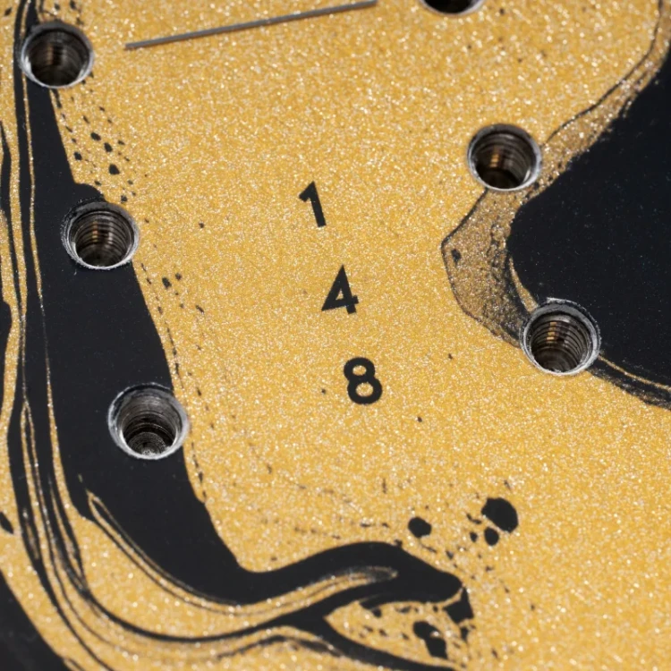 deska-snowboardowa-meska-nidecker-2027-the-mosquito-black-gold (1).webp