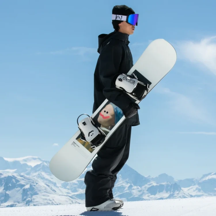 deska-snowboardowa-meska-nidecker-2027-tape-deck-white-black (7).webp