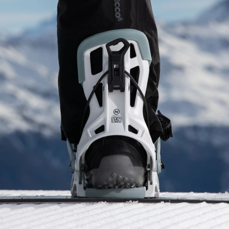 wiazania-snowboardowe-unisex-nidecker-2027-flow-fuse-hybrid-white (10).jpg
