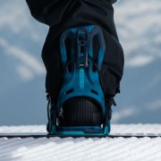 wiazania-snowboardowe-unisex-nidecker-2027-flow-fenix-cyber-blue (5).jpg